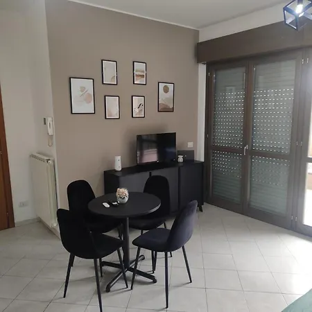 With A Relaxing Garden Apartment